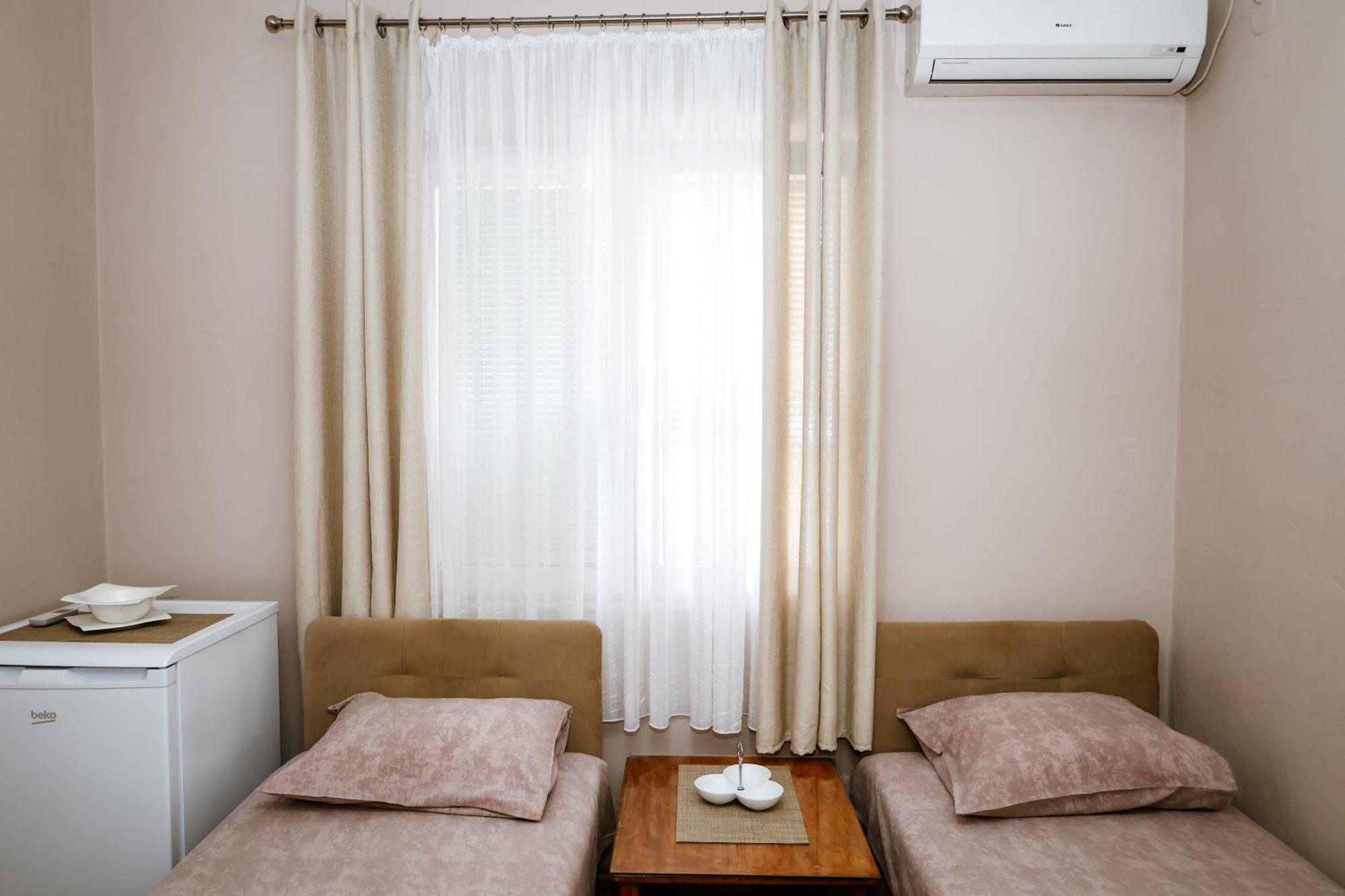 Apartments Djukic 蒂瓦特 外观 照片