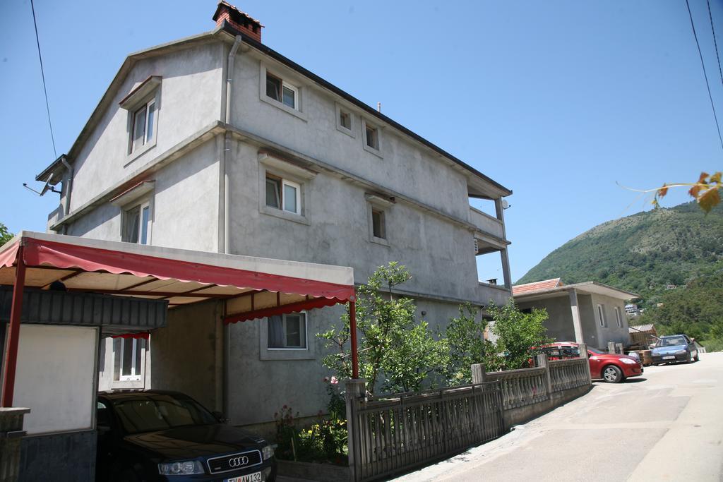 Apartments Djukic 蒂瓦特 外观 照片